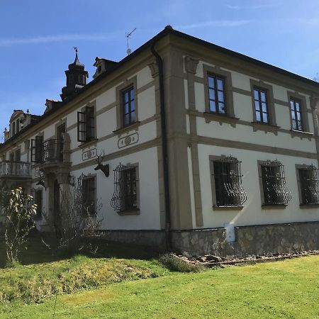 Zamecek Zdiky - Moderni Maly Apartman Bujanov Buitenkant foto