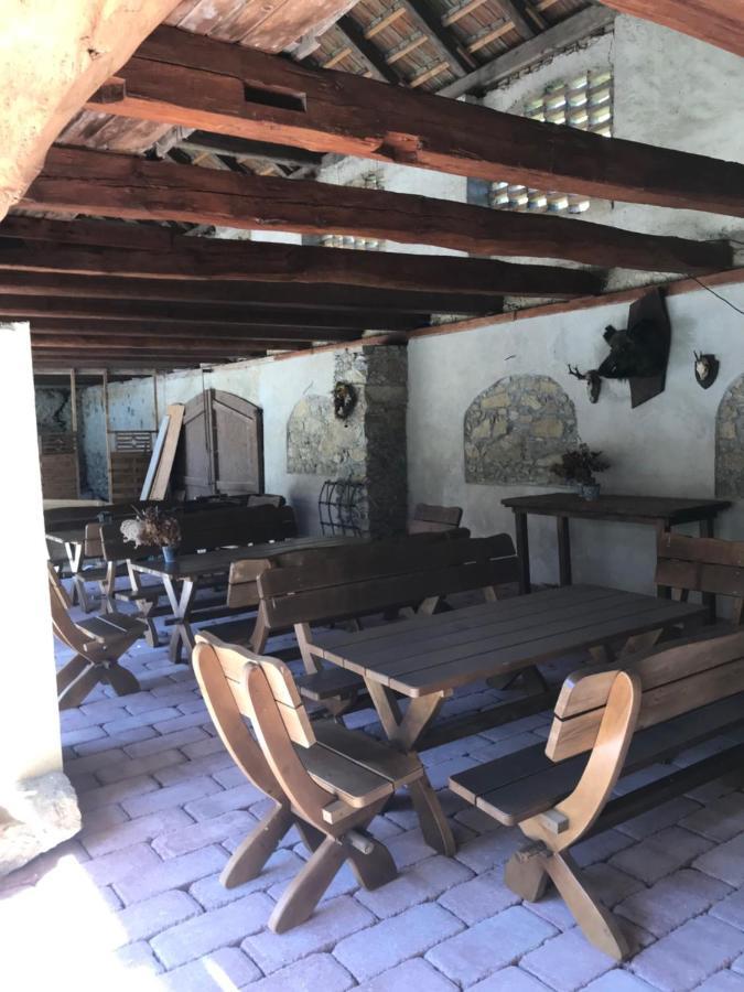 Zamecek Zdiky - Moderni Maly Apartman Bujanov Buitenkant foto